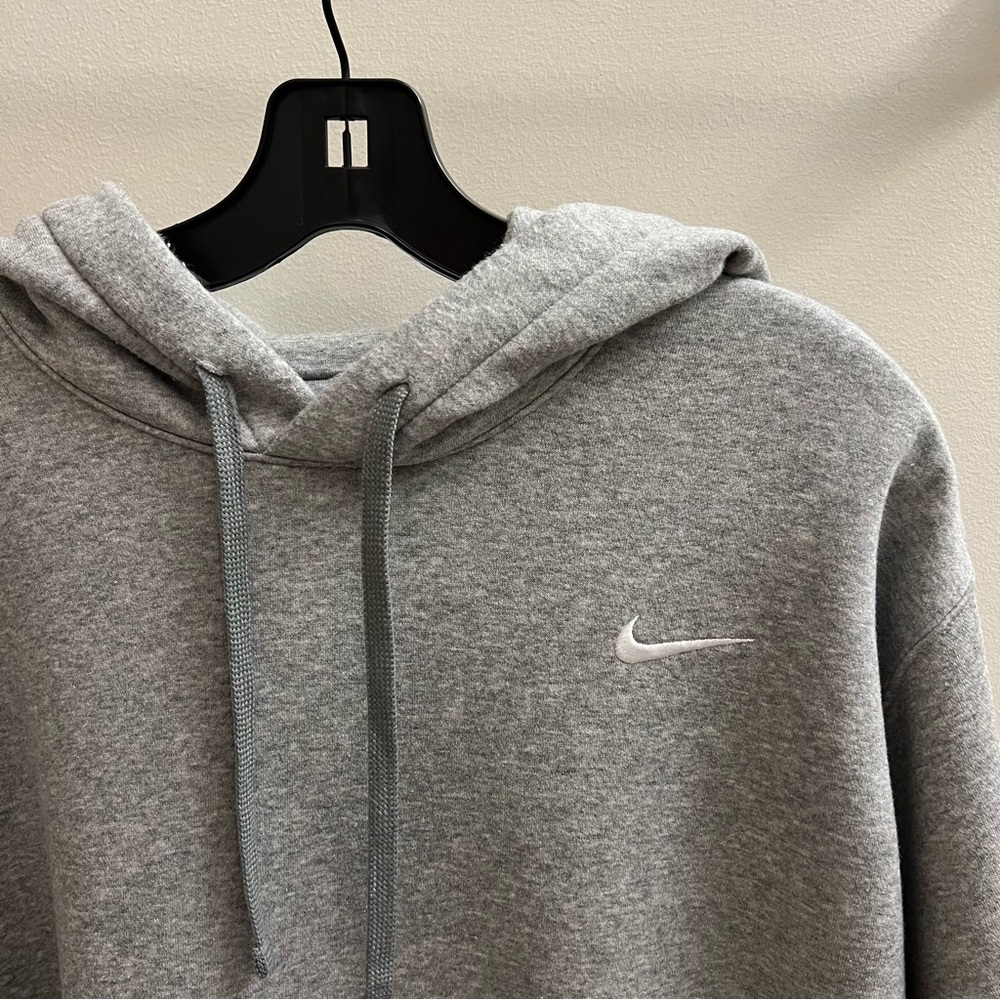 Nike Men's Sportswear Club Fleece
Hoodie Gray Size XL - Picture 4 of 10